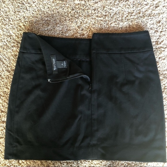 White House Black Market black short mini skirt/ size Small / - Picture 2 of 7